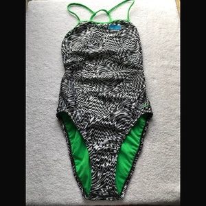 Speedo Endurance one piece swimsuit women’s sz 10